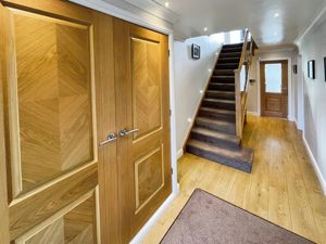 Entrance Hallway- click for photo gallery